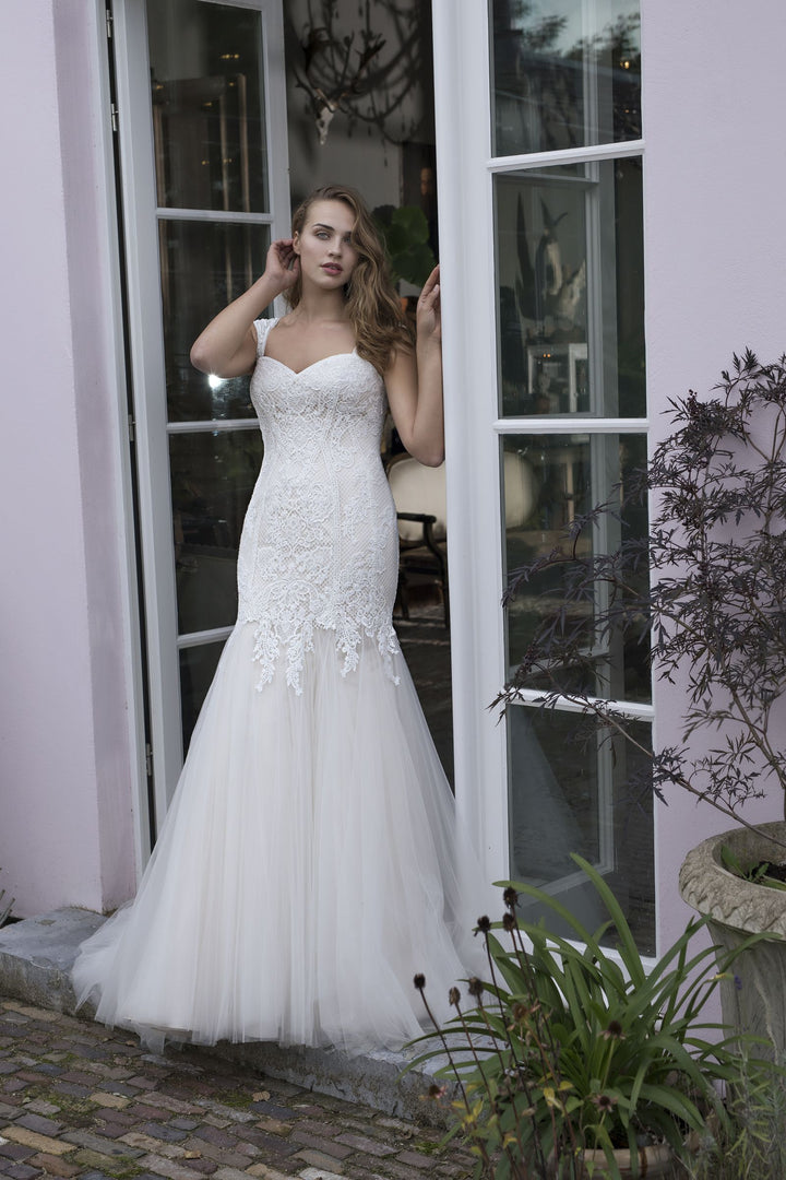 The 'Dakota' Gown by Modeca Size 18