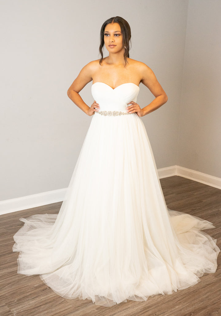 The Omara Gown by Pronovias Size 10