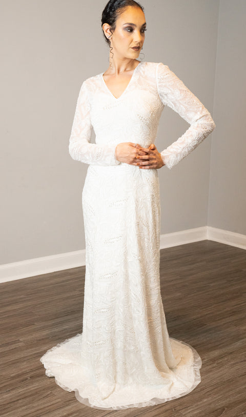 Lotus Threads Long Sleeve Beaded Gown Size 4 Pomp and Port Lotus Threads Long Sleeve Beaded Gown Size 4 Pomp and Port