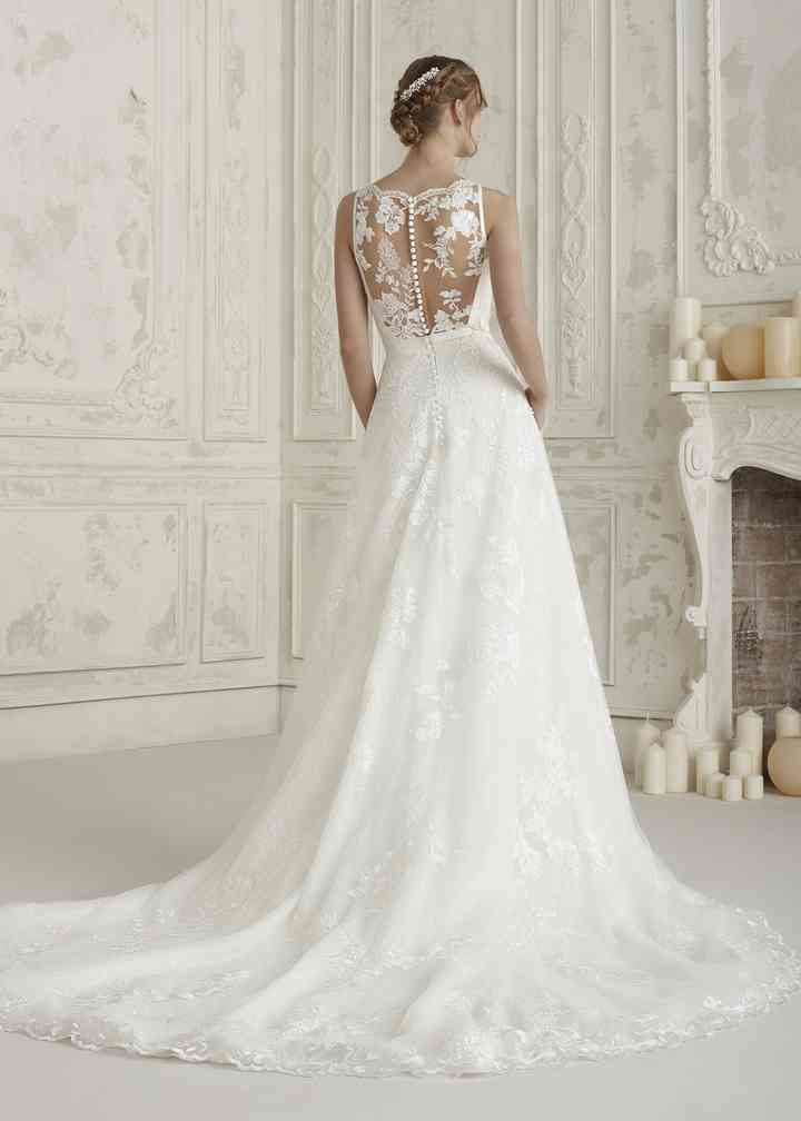 The 'Eleana' Gown Size 10