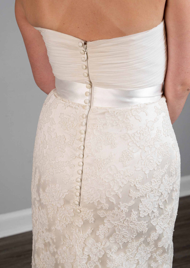 Modern Trousseau Chiffon & Lace Gown Size 12