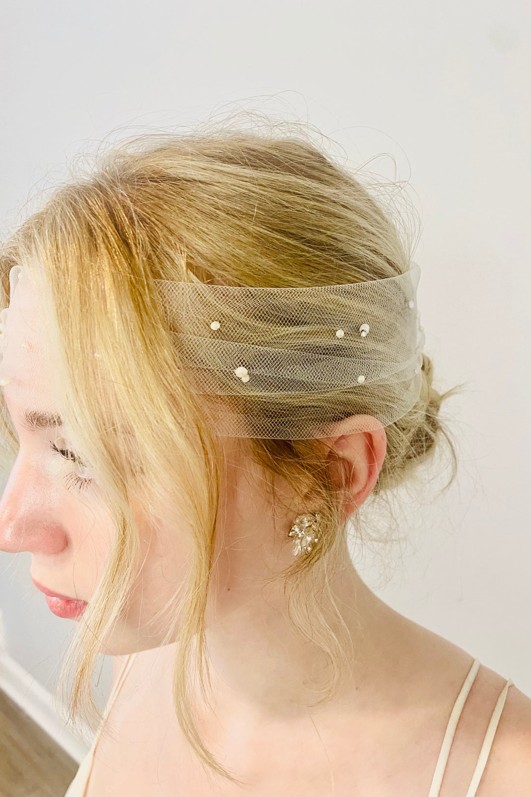 Veil Trends Bridal Head Sash with Miniature Pearls