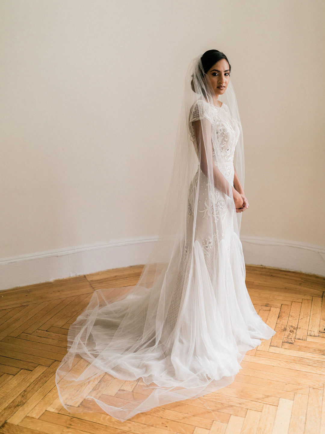 Simple Cathedral Veil by Everly